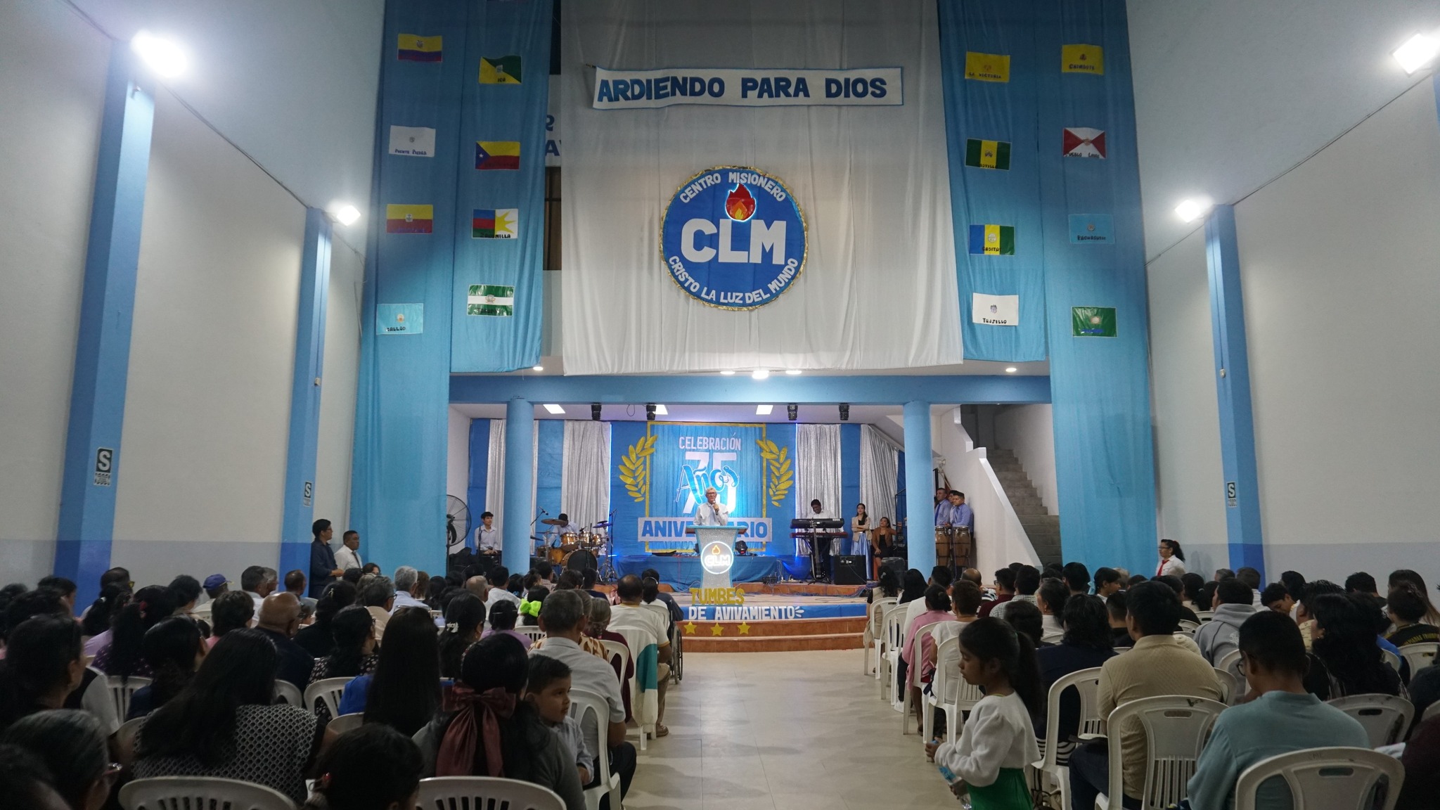 Momento de adoración en el retiro